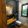 Apartament 3 camere, Lux, Curte +Piscina /jacuzzi /Sauna+Parcare , Cart. Gruia thumb 8