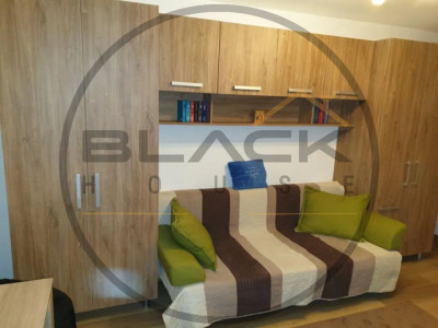 Garsoniera moderna ,  Marasti