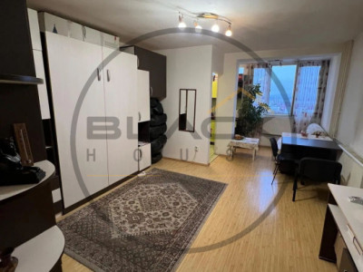 Oportunitate , Garsoniera , etaj intermediar , Semicentral ,Piata Cipariu 