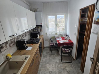 Apartament 2 camere decomandate, etaj intermediar, Grigorescu