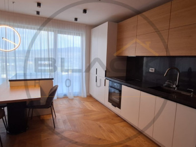Penthouse cu 3 camere, terasa, Imobil Nou, Buna Ziua