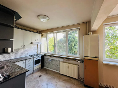 Apartament 3 camere, etaj intermediar, Grigorescu