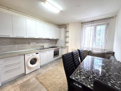 Oportunitate, Apartament 3 camere zona Vivo - Metro