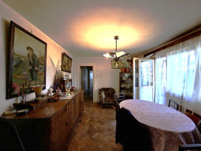 Apartament 4 camere,80 mp utili, etaj 2, 2 bai, Piata Flora , Manastur