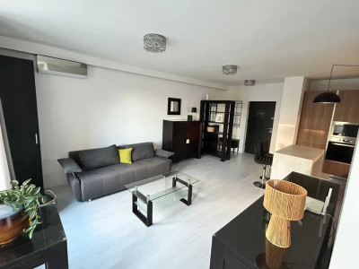 Apartament 2 camere, Imobil nou, terasa, etaj 1, zona Ultracentrala!