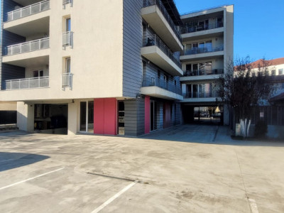 Apartament 3 camere, 66 mp, terasa, parcare, Semicentral