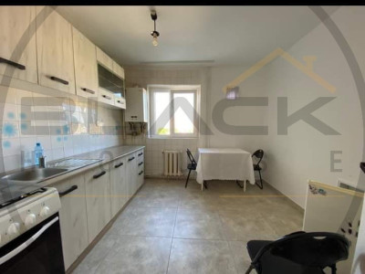 Apartament 3 camere decomandate, etaj intermediar, Manastur 