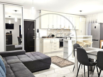 Apartament cu 3 camere, Imobil Nou, etaj intermediar, zona Iulius Mall