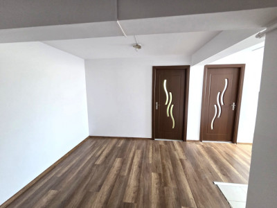 Oportunitate!! Apartament 2 camere, parcare, imobil nou