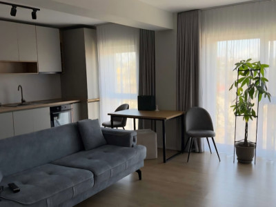 Apartament 2 camere, 50 mp, ultrafinisat, balcon